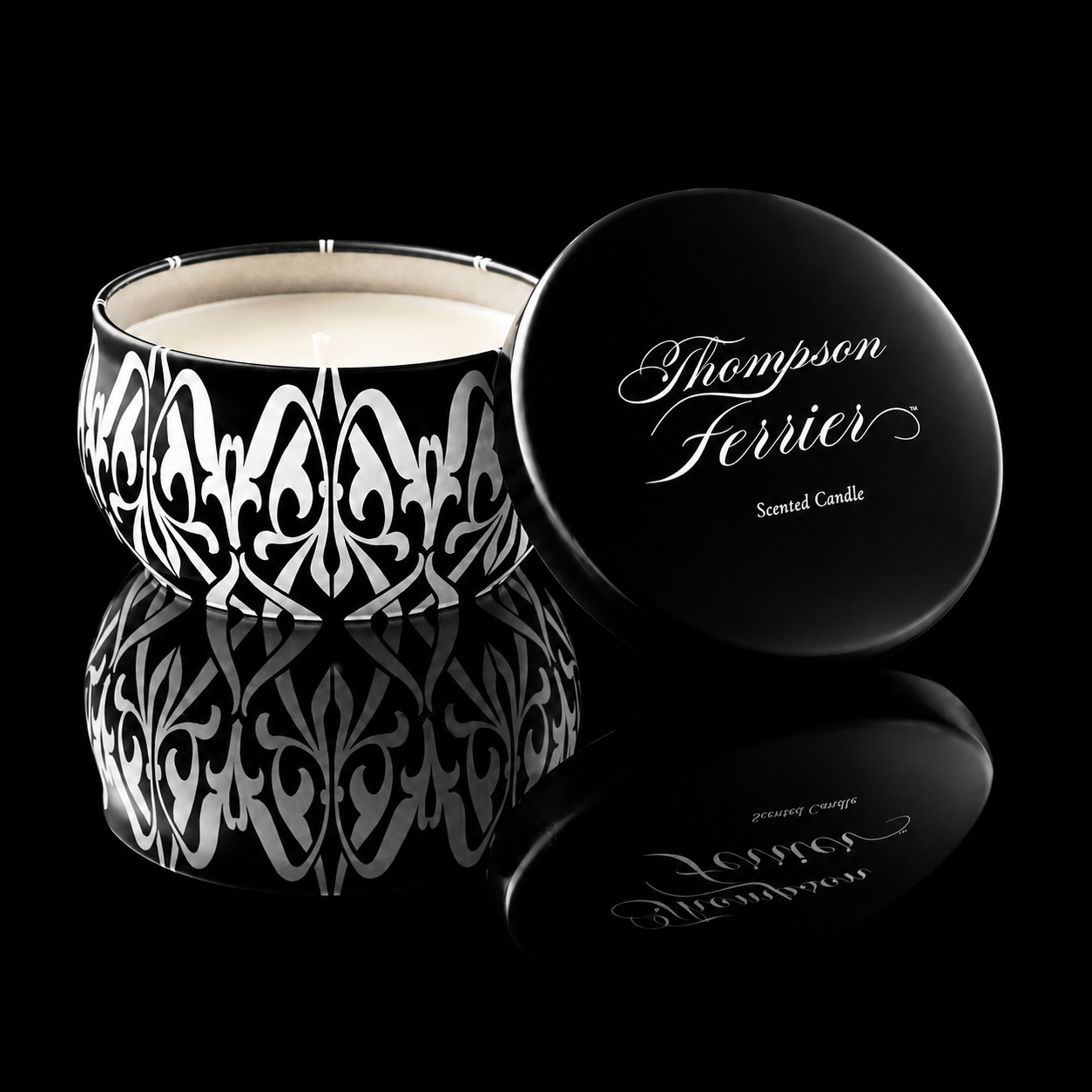 Suede Saffra Candle