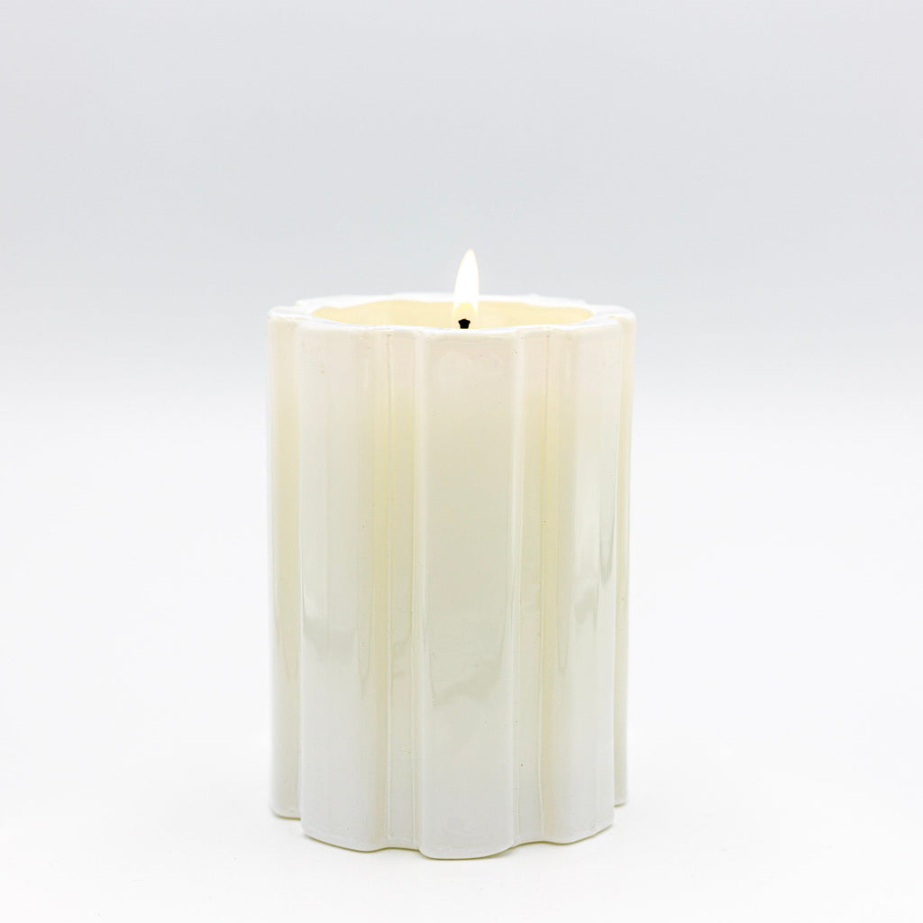    blanc-bergamot-blossoms-glass-candle-with-soy-wax-cotton-wicks