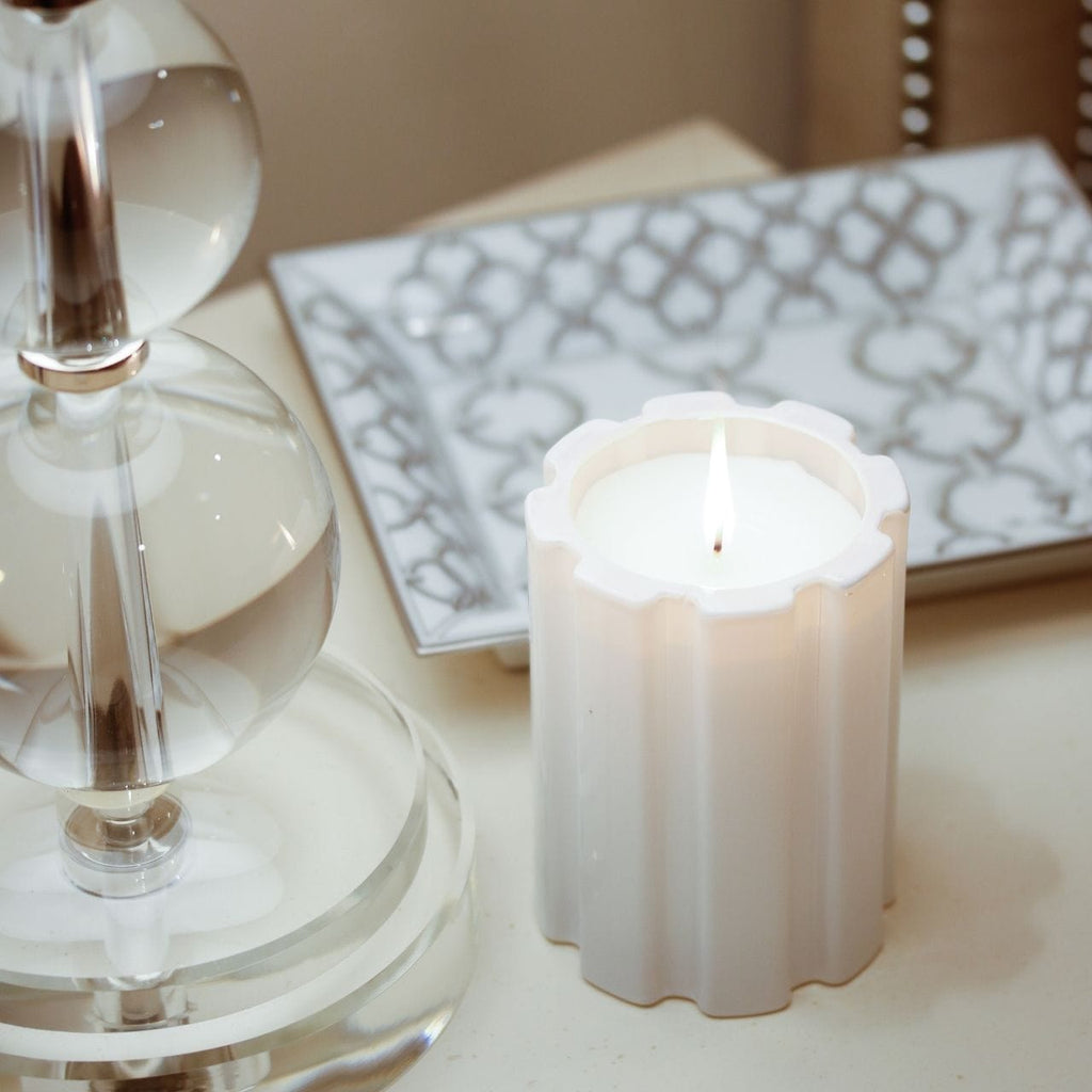 blanc-bergamot-blossoms-glass-candle-with-soy-wax-cotton-wicks