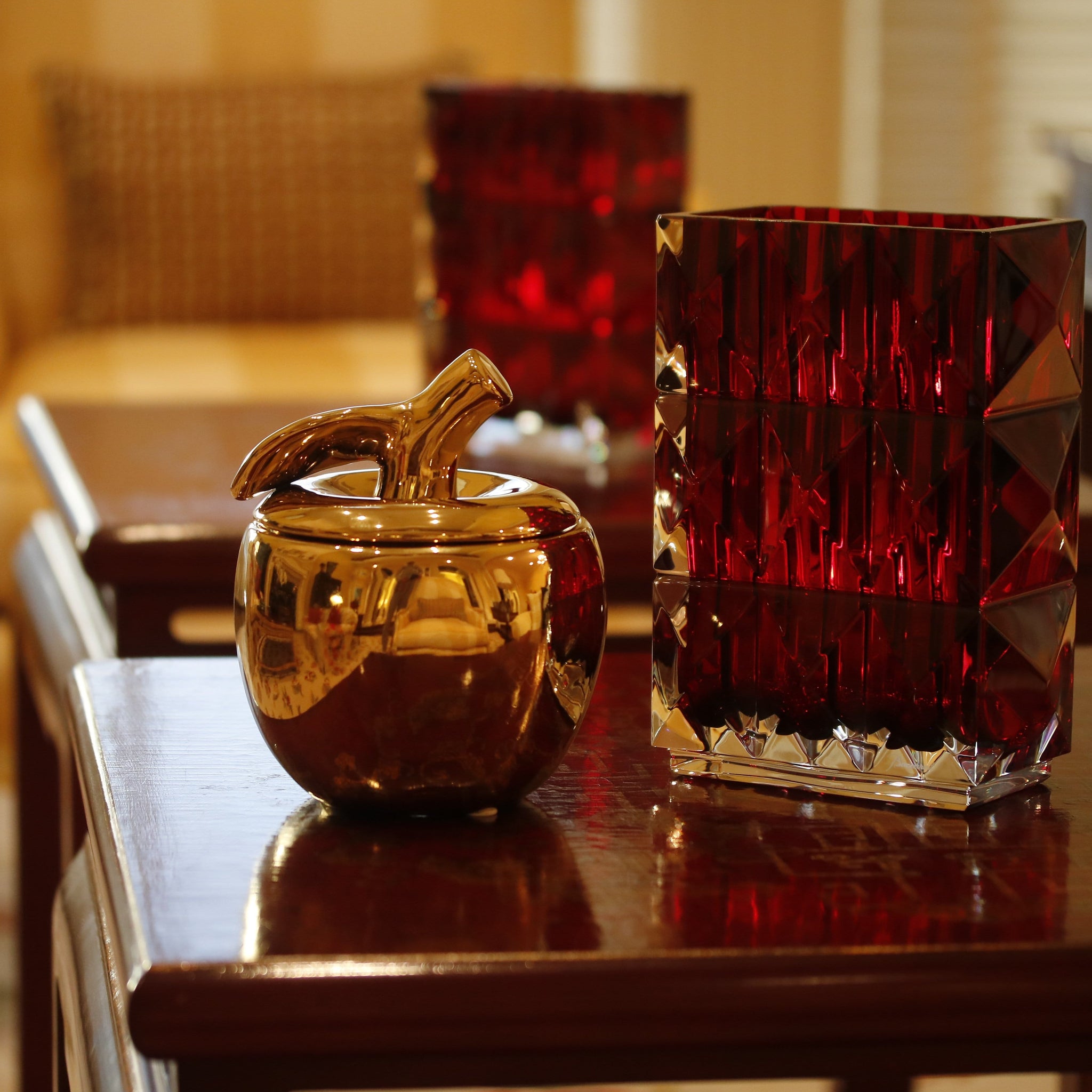 Gold Malus Apple Candle – Thompson Ferrier